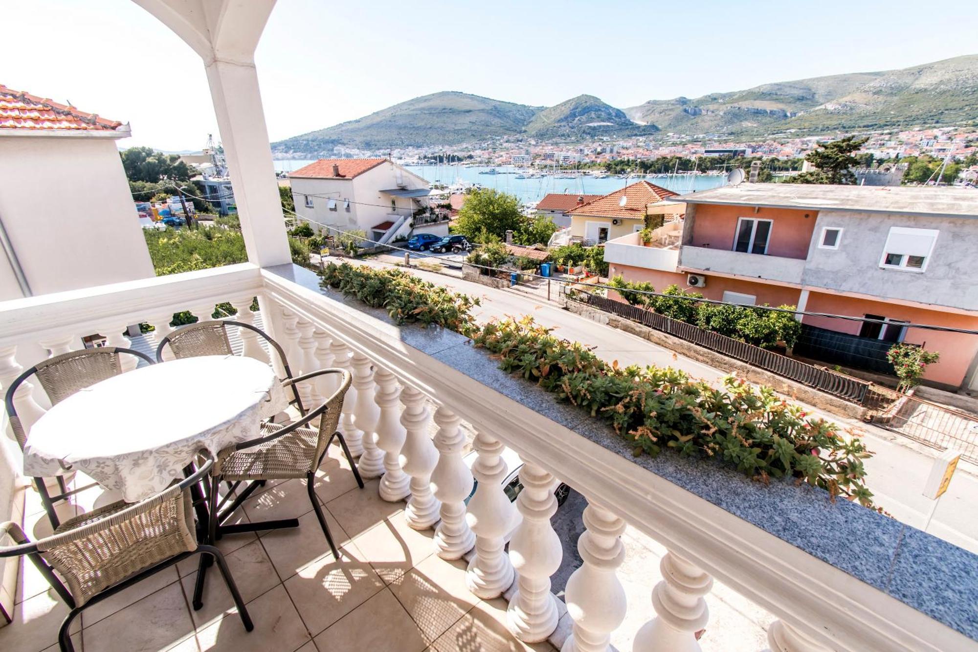 Apartments Curic Τρογκίρ Εξωτερικό φωτογραφία
